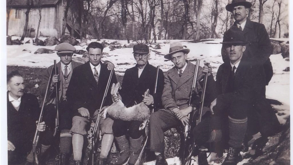 lovci 1 300 (1) lovci 1 300 (1)